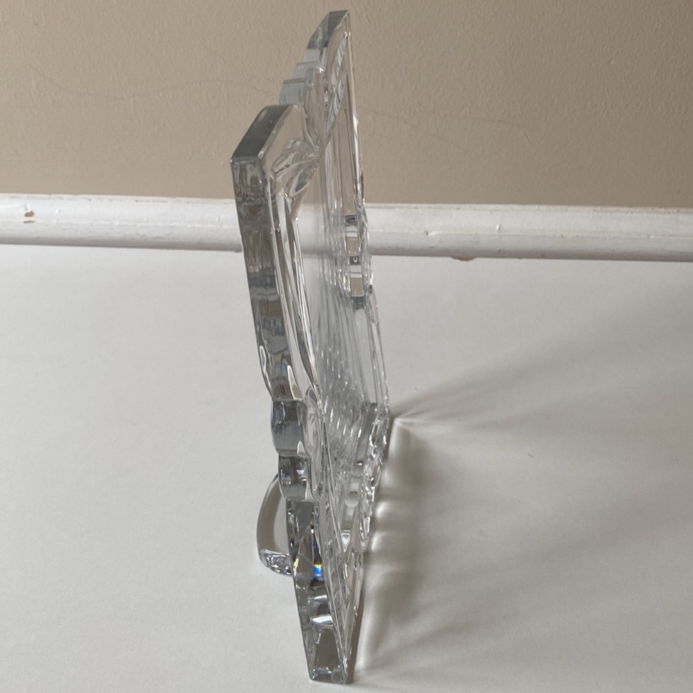 Beautiful Heavy Glass 5x7 Picture Frame - Picture 3 of 7